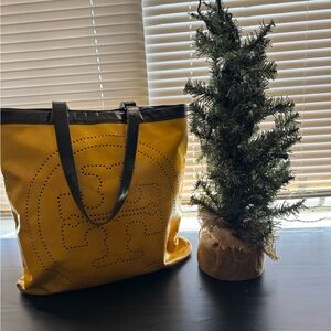 🩷 valentine’s Day SALE 🩷 Tory Burch Yellow Black Leather
